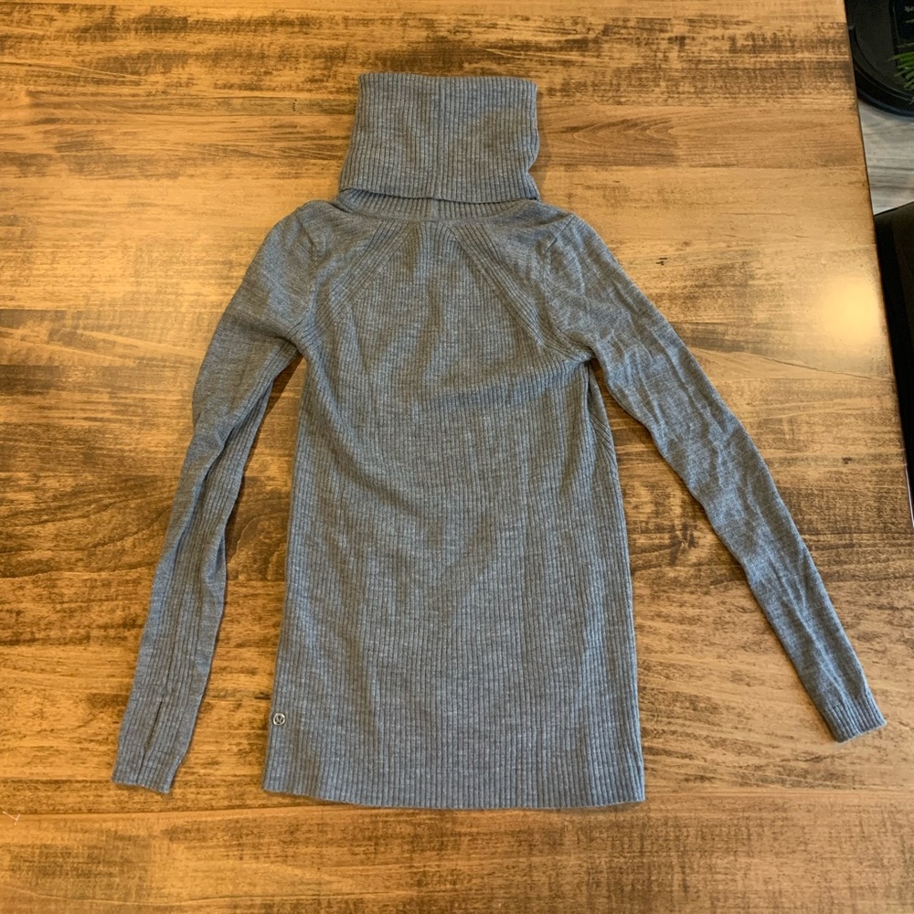 Lululemon Long Sleeve Turtle Neck